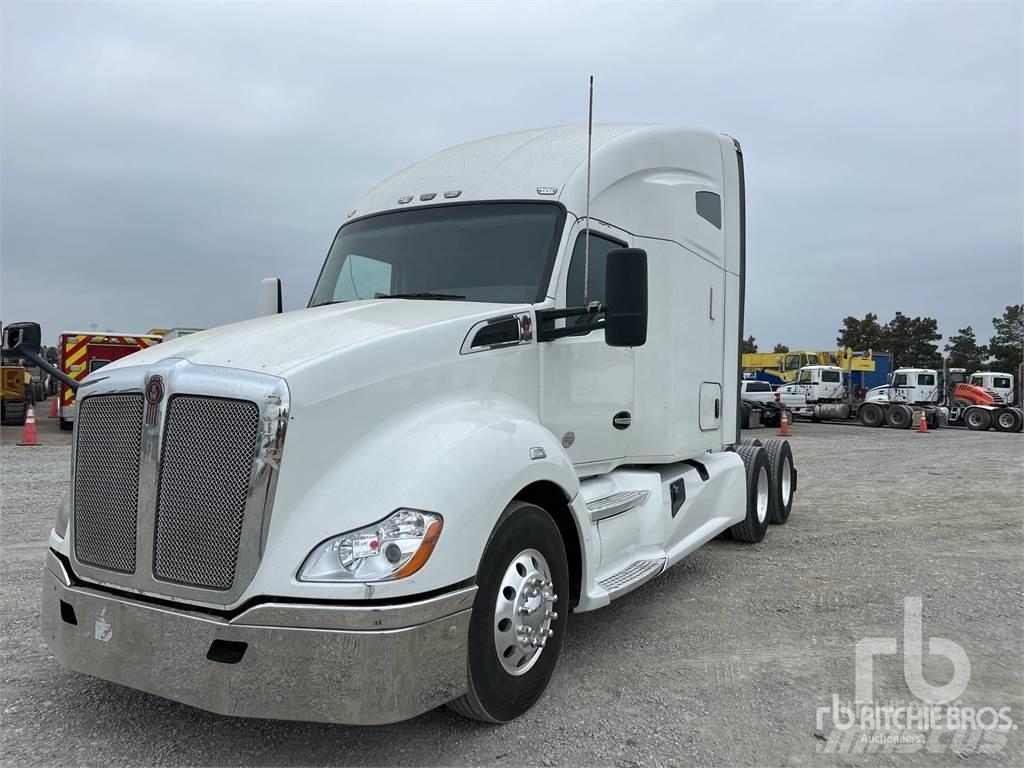 Kenworth T680 Тягачі