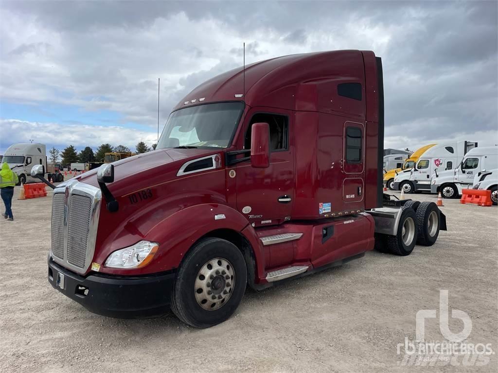 Kenworth T680 Тягачі