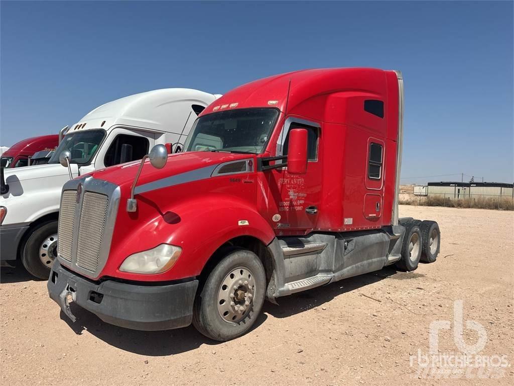 Kenworth T680 Тягачі