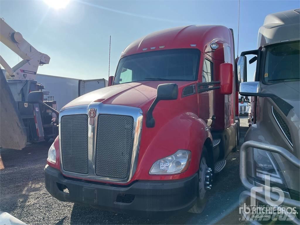 Kenworth T680 Тягачі