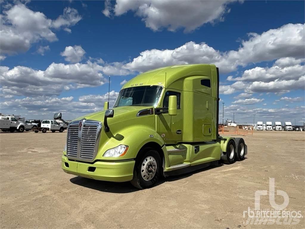 Kenworth T680 Тягачі