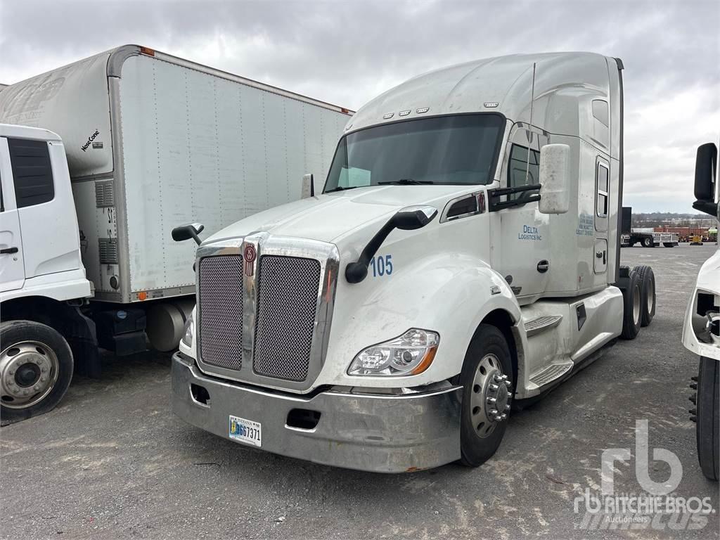 Kenworth T680 Тягачі