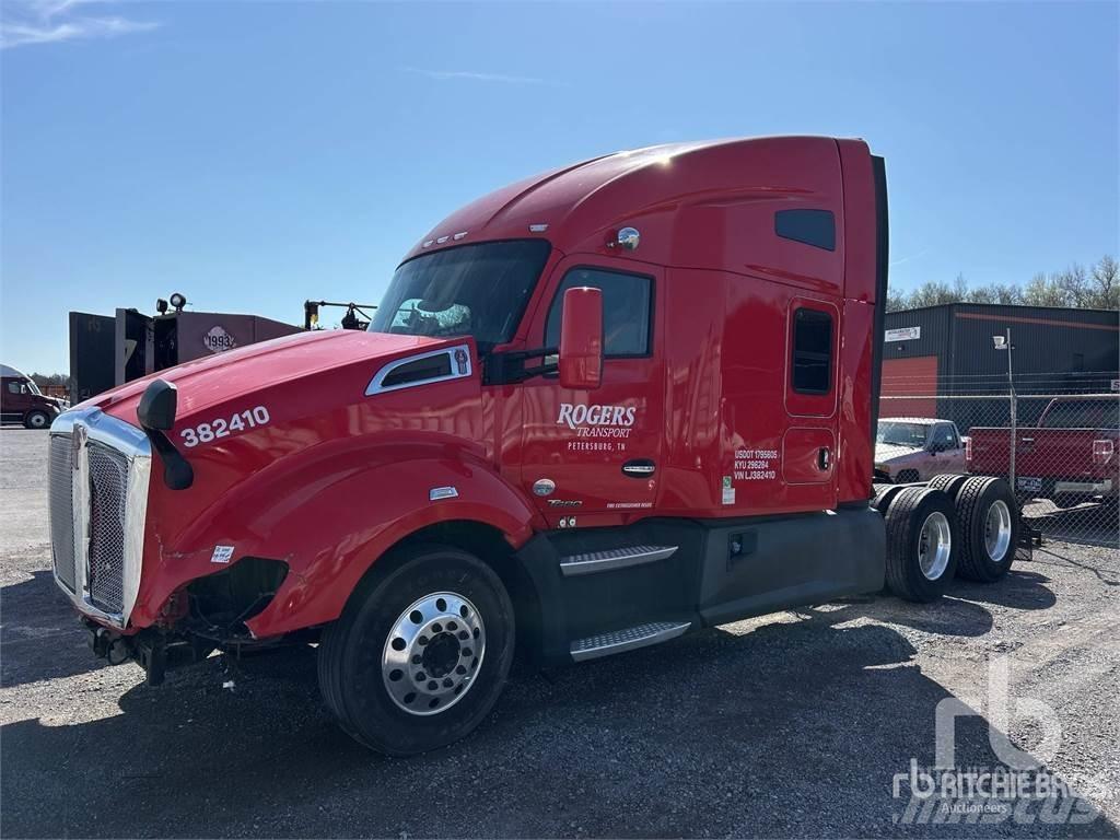 Kenworth T680 Тягачі