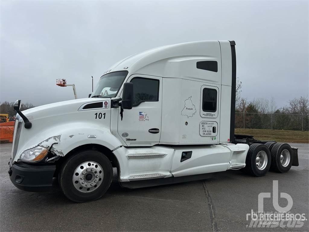 Kenworth T680 Тягачі