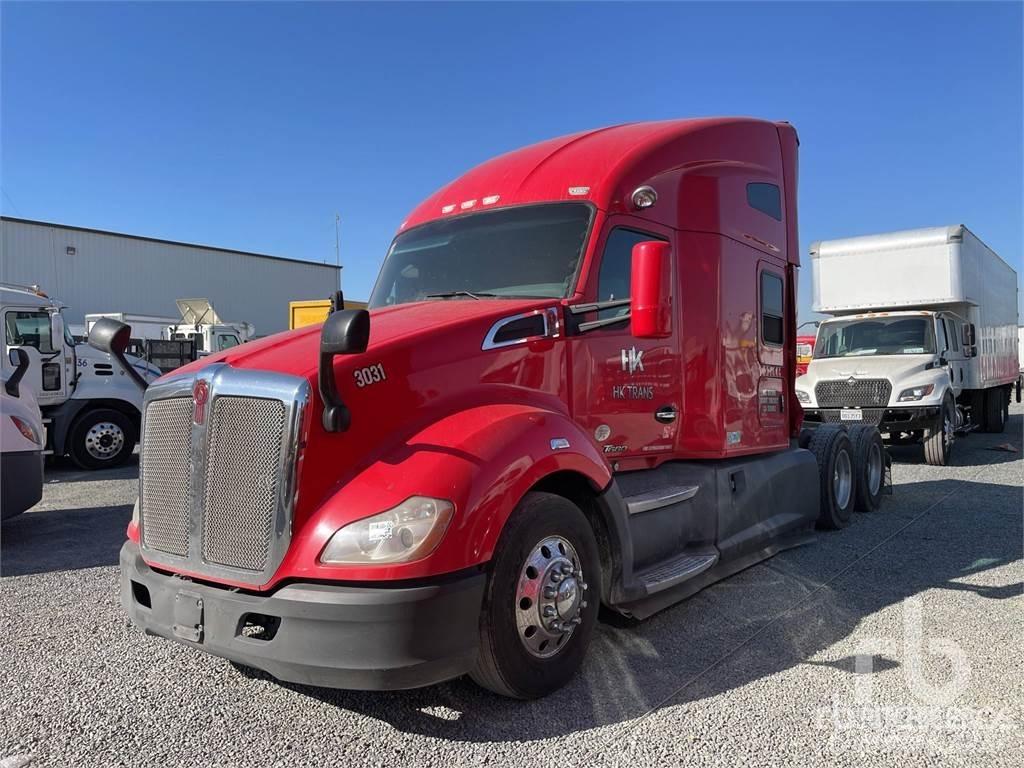 Kenworth T680 Тягачі