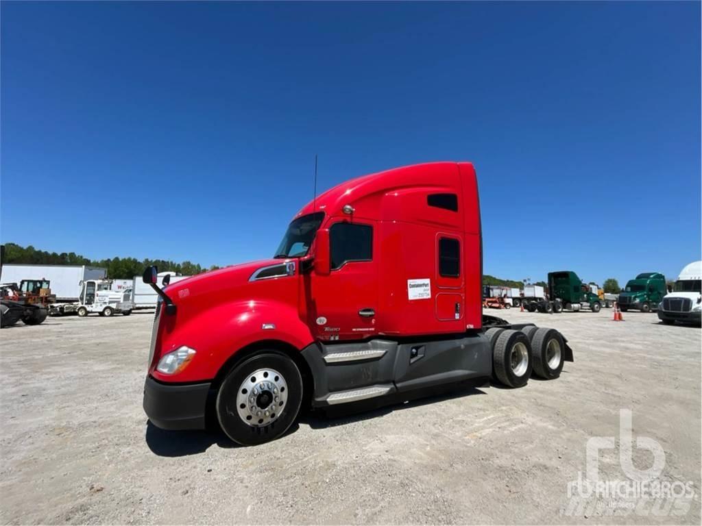 Kenworth T680 Тягачі