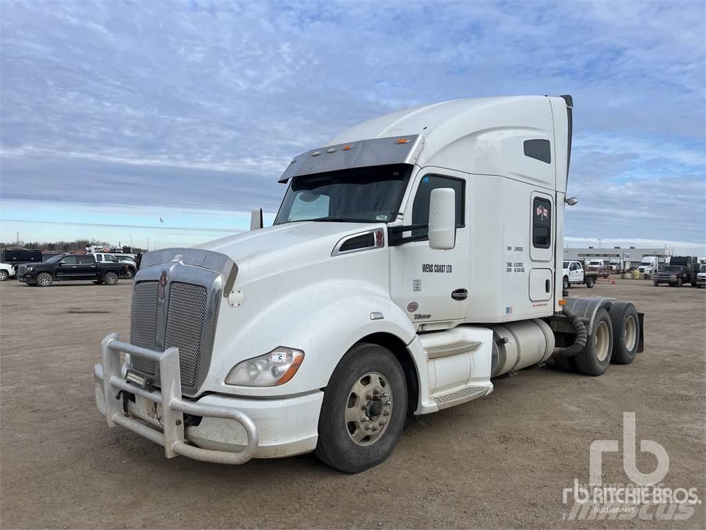 Kenworth T680 Тягачі