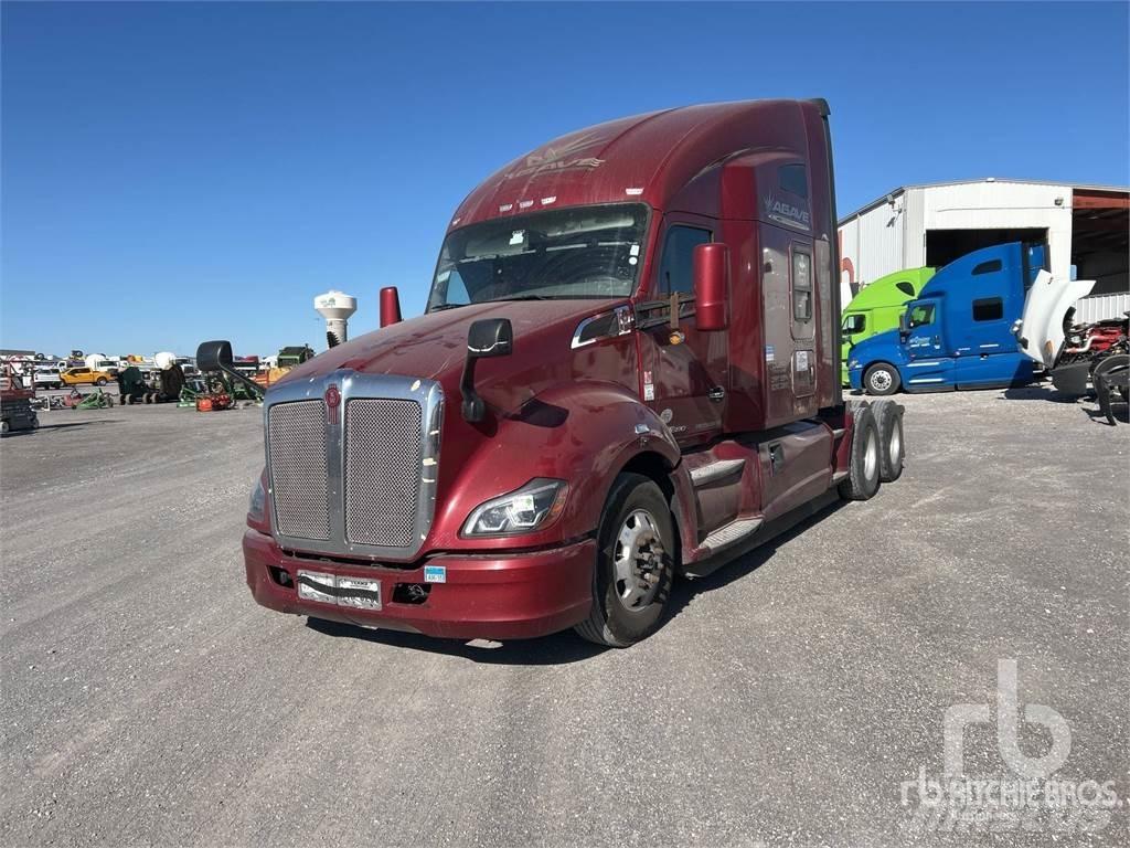 Kenworth T680 Тягачі
