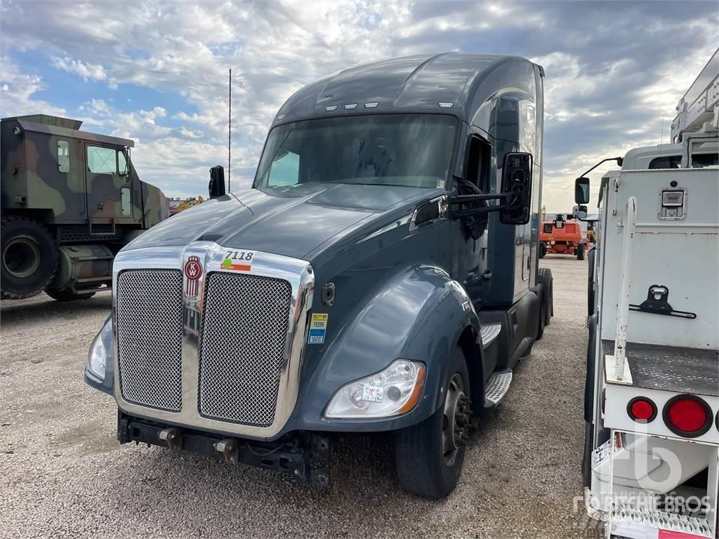 Kenworth T680 Тягачі