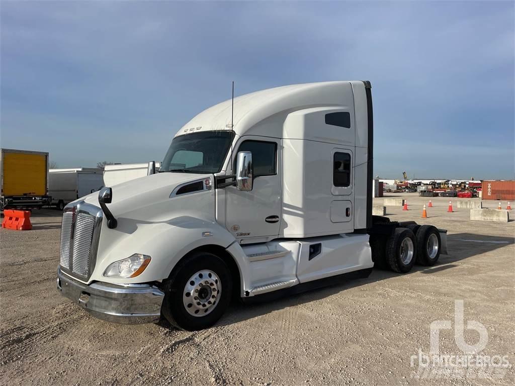 Kenworth T680 Тягачі