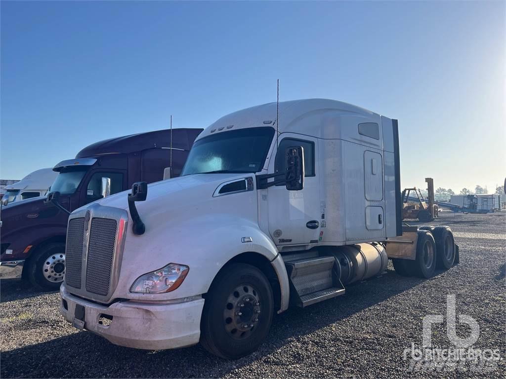 Kenworth T680 Тягачі