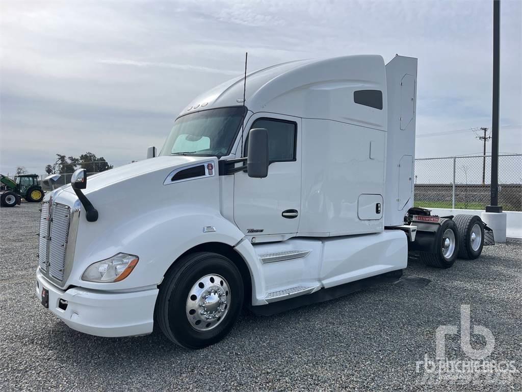 Kenworth T680 Тягачі