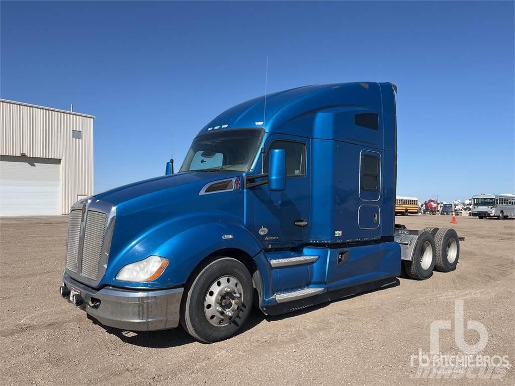 Kenworth T680 Тягачі