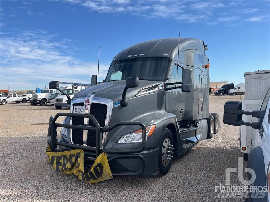 Kenworth T680 Тягачі