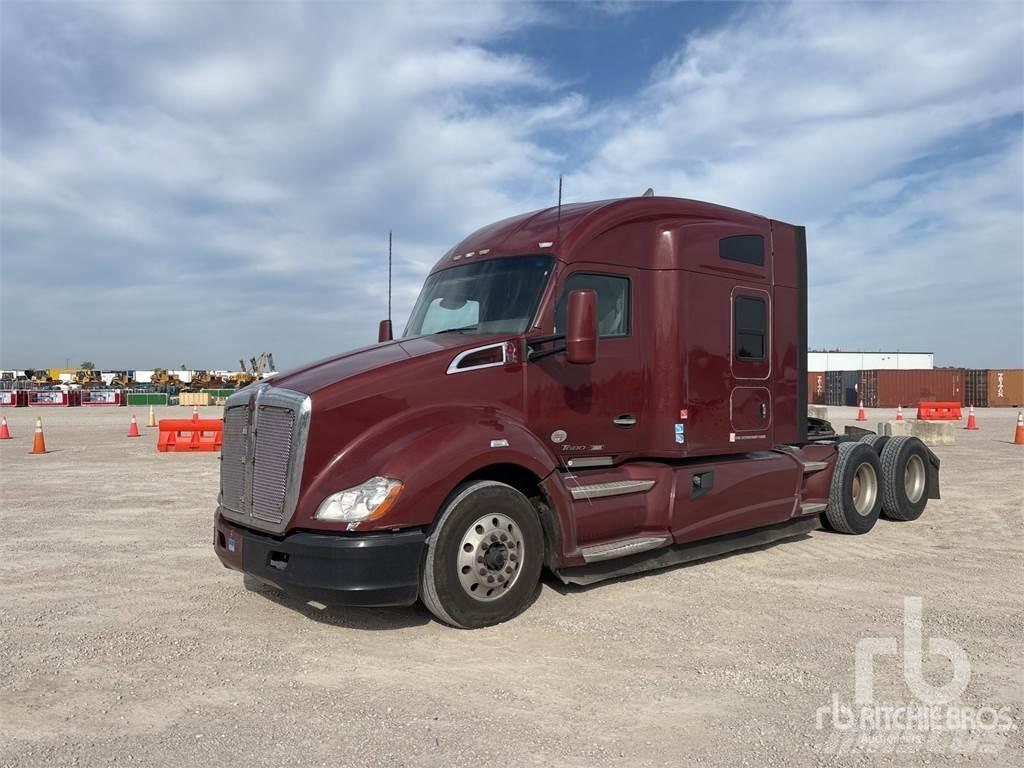 Kenworth T680 Тягачі