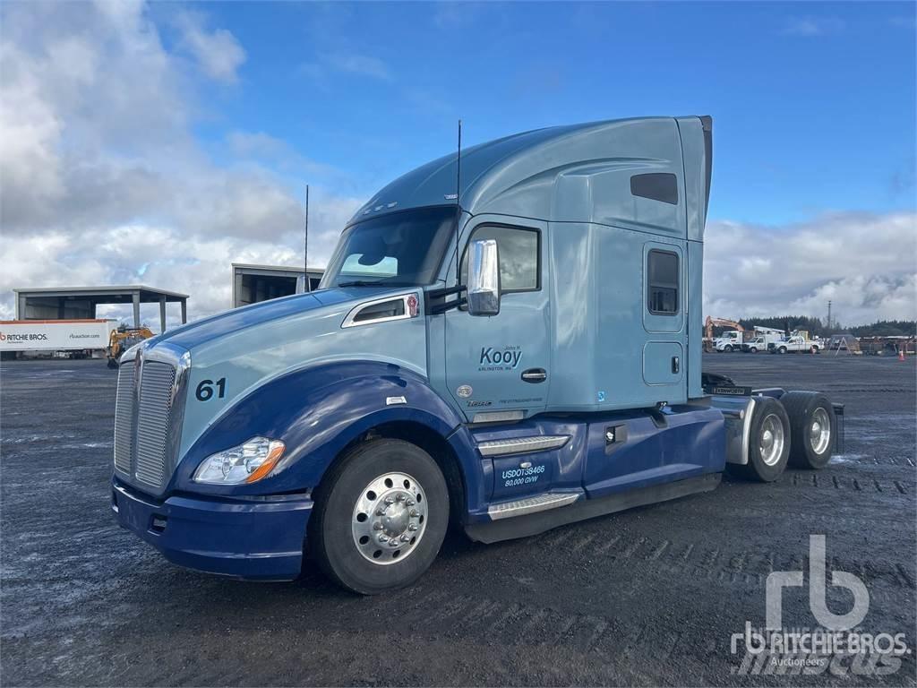 Kenworth T680 Тягачі