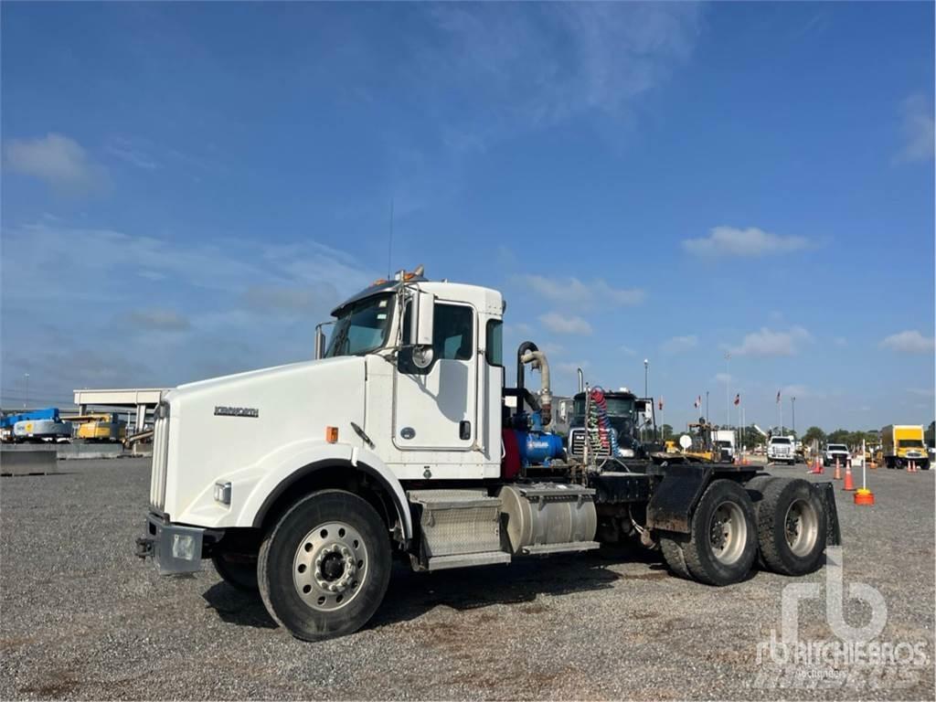 Kenworth T800 Тягачі