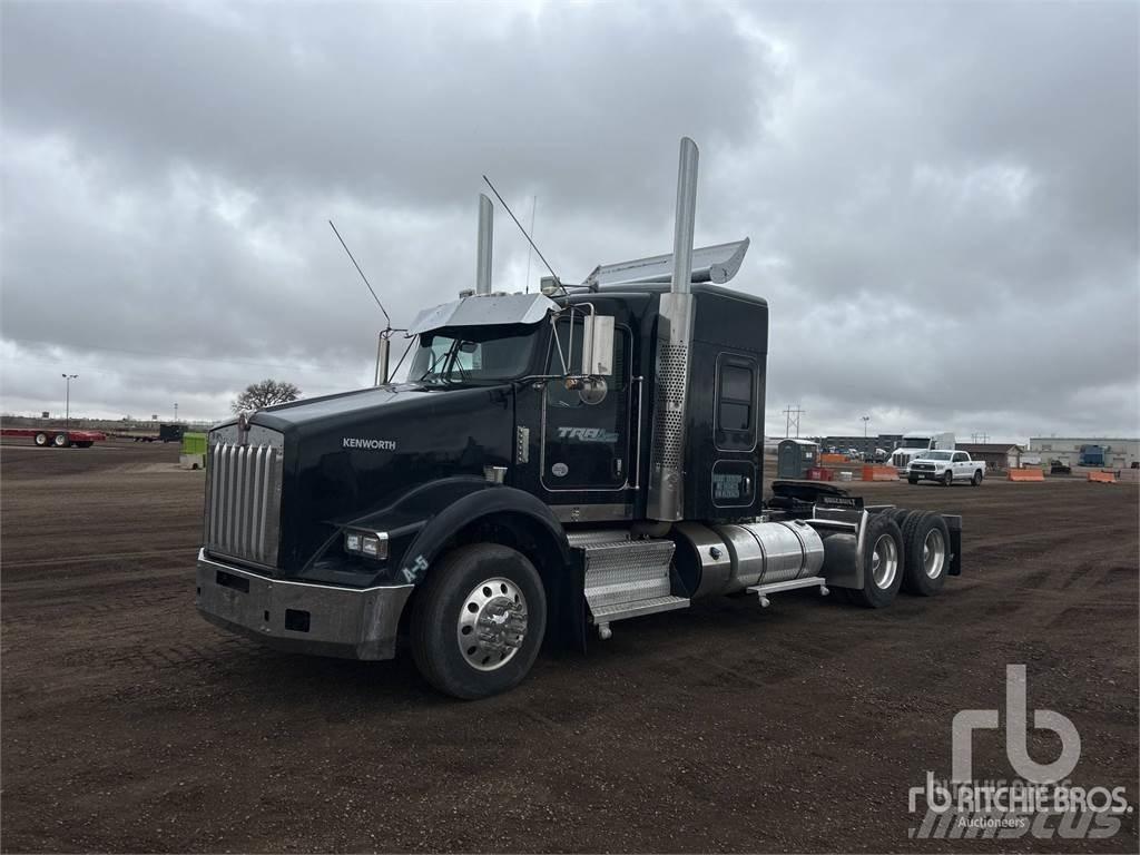 Kenworth T800 Тягачі