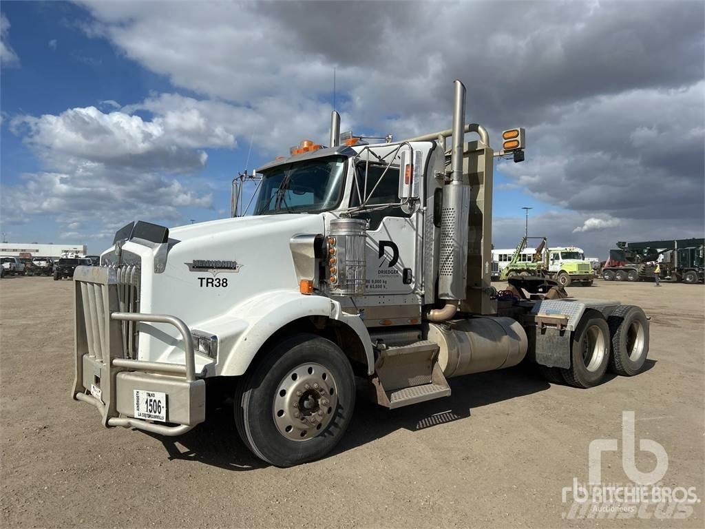 Kenworth T800 Тягачі