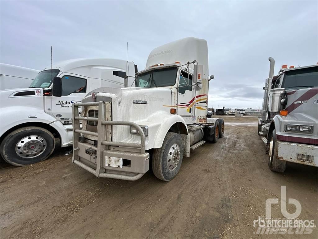 Kenworth T800 Тягачі
