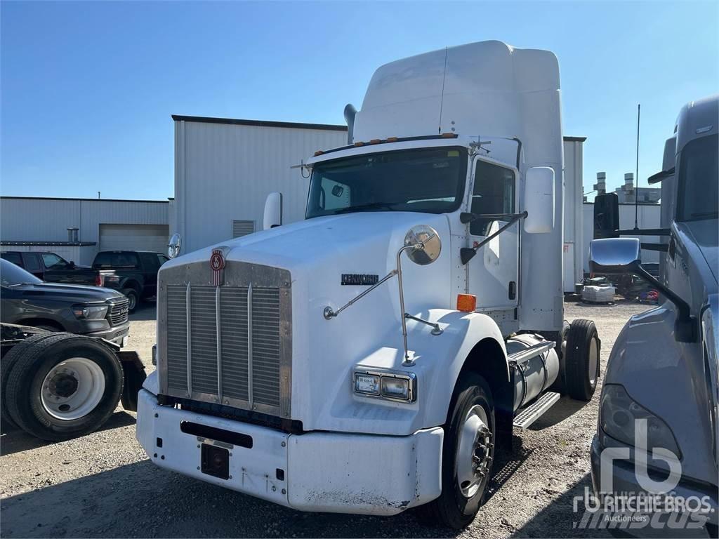 Kenworth T800 Тягачі