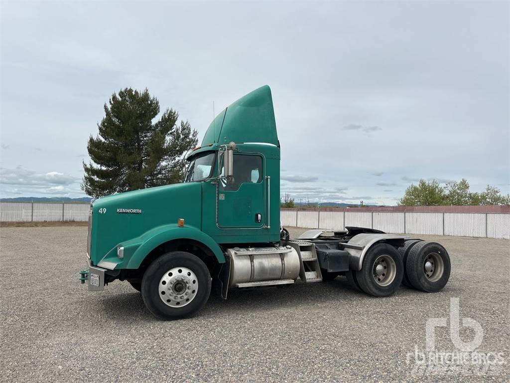 Kenworth T800 Тягачі