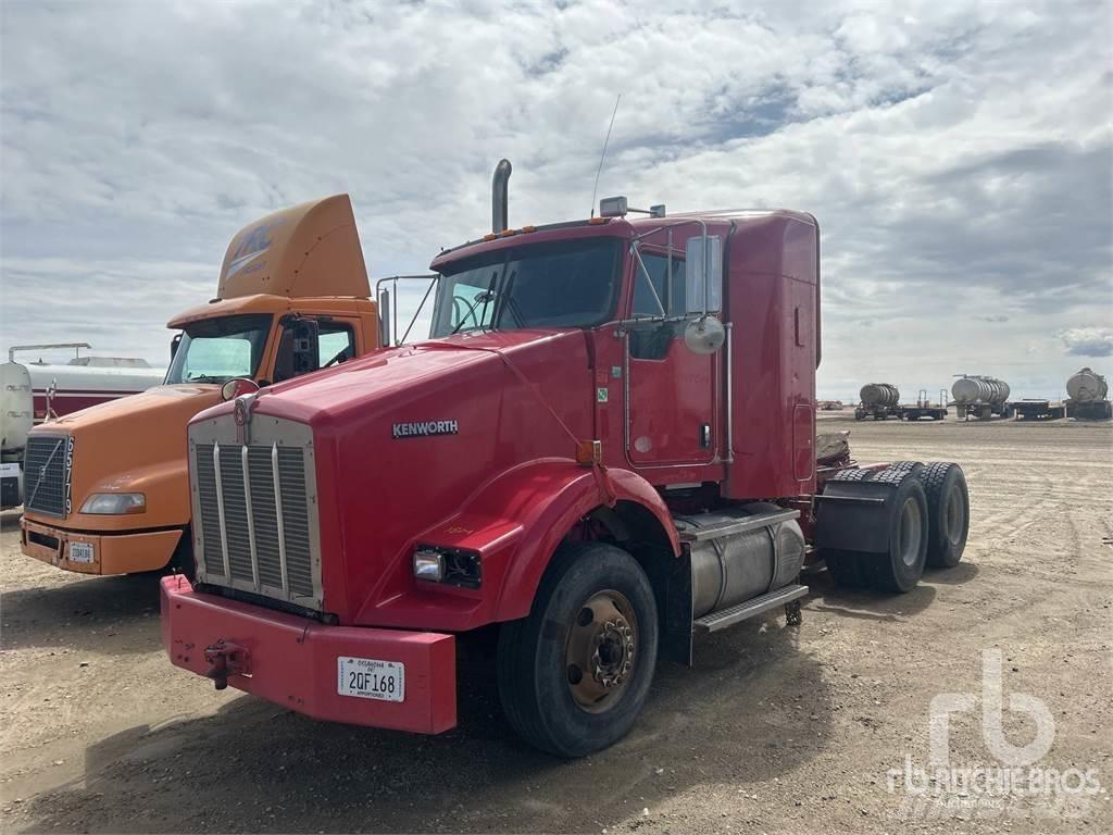 Kenworth T800 Тягачі