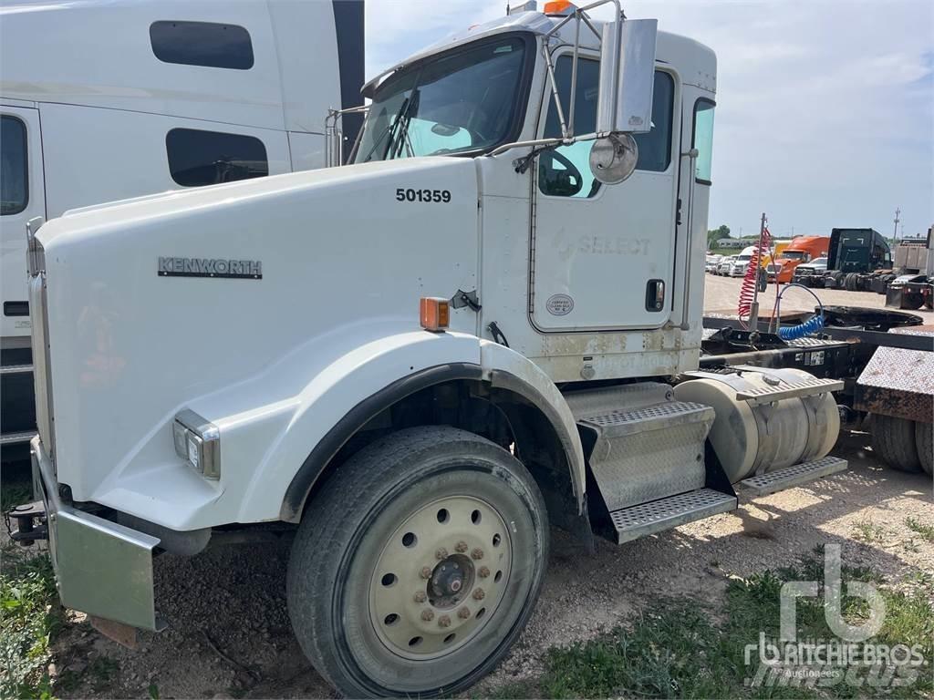 Kenworth T800 Тягачі
