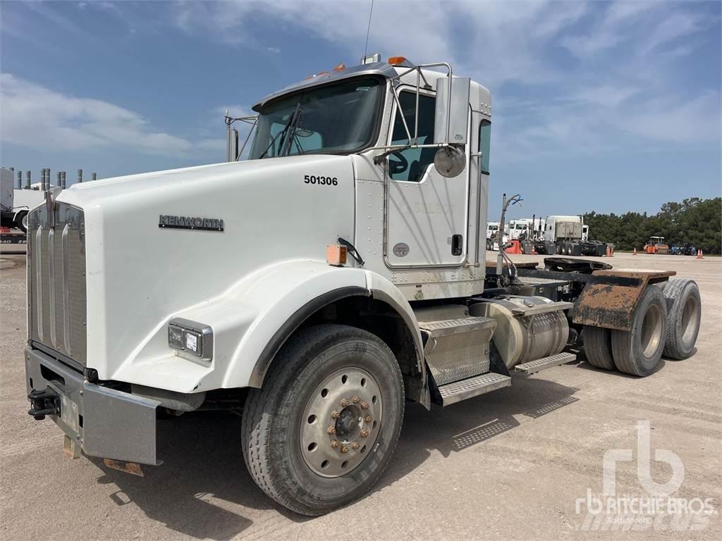 Kenworth T800 Тягачі