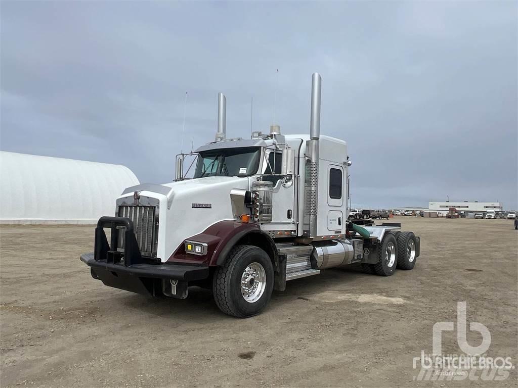 Kenworth T800 Тягачі