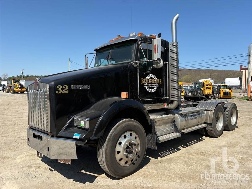 Kenworth T800 Тягачі