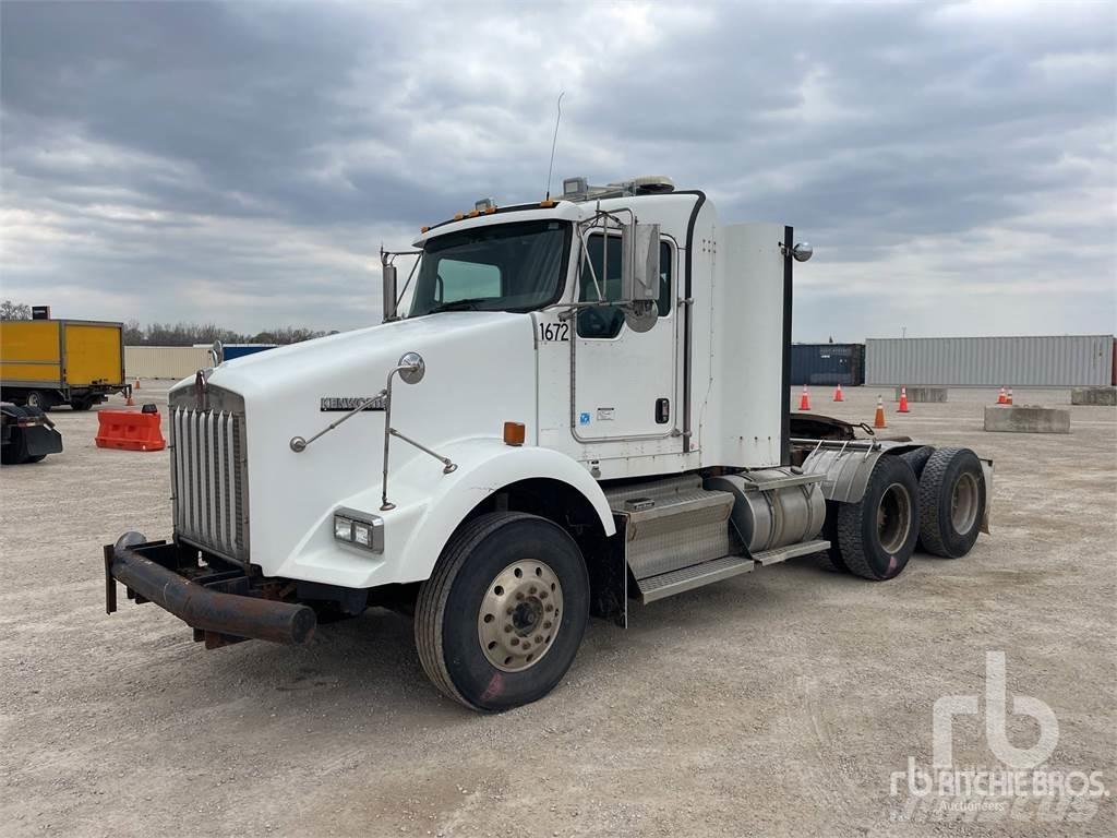 Kenworth T800 Тягачі