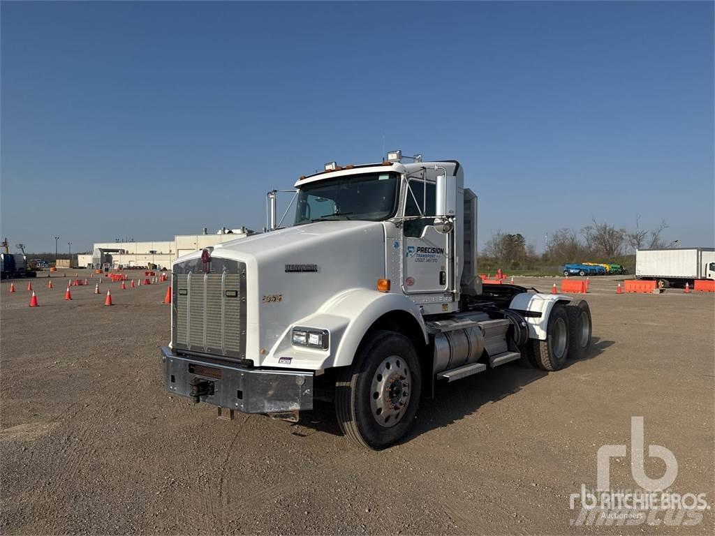 Kenworth T800 Тягачі