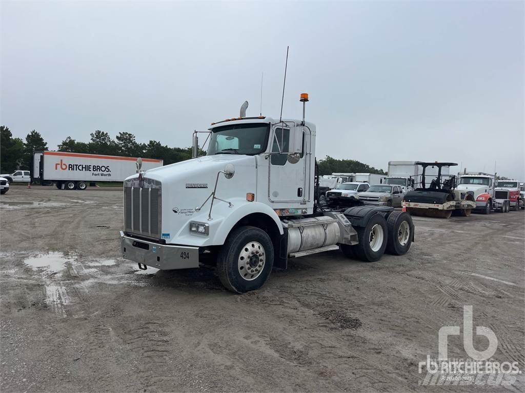 Kenworth T800 Тягачі