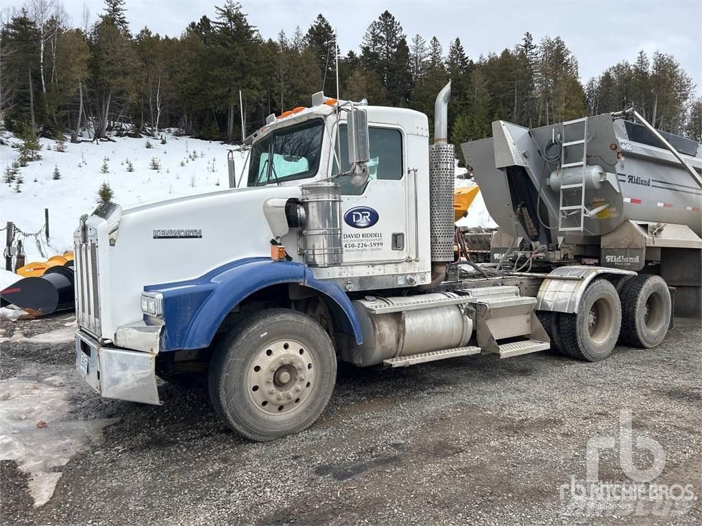 Kenworth T800 Тягачі
