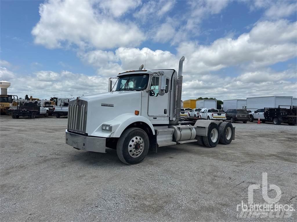 Kenworth T800 Тягачі
