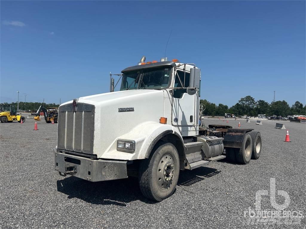 Kenworth T800 Тягачі
