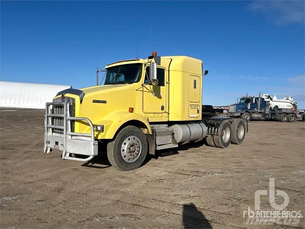 Kenworth T800B Тягачі