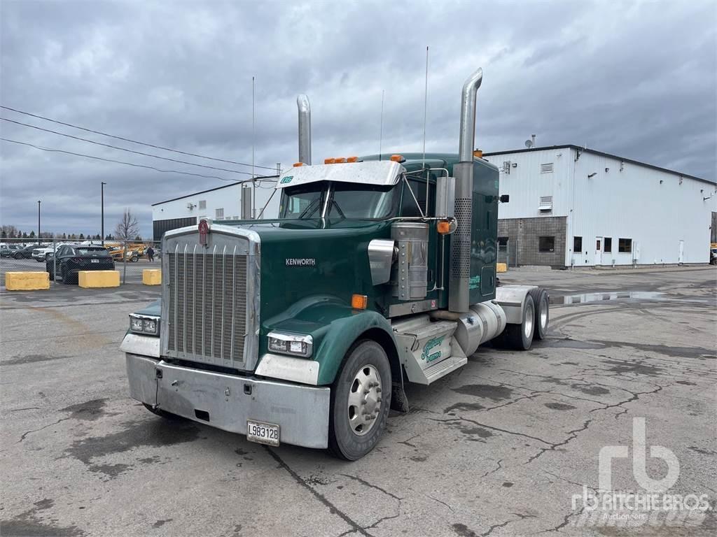 Kenworth W900 Тягачі