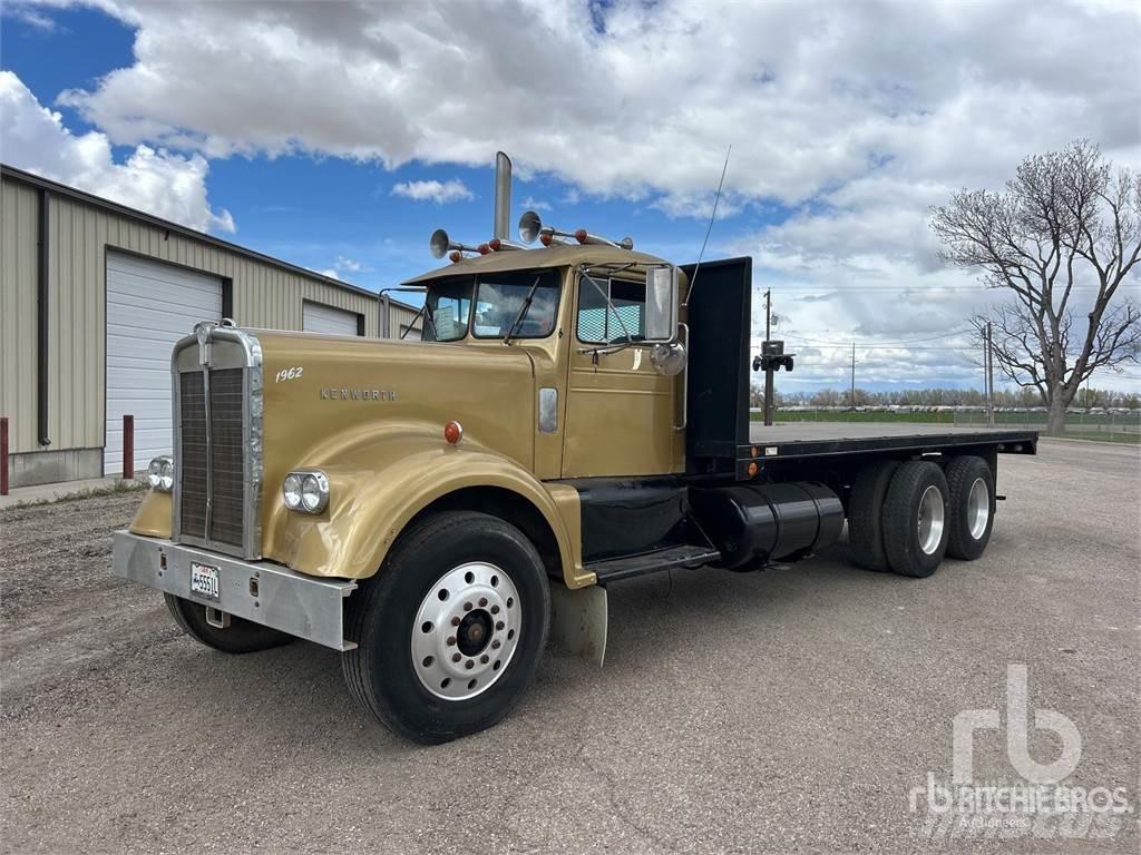 Kenworth W900 Вантажівки-платформи/бокове розвантаження