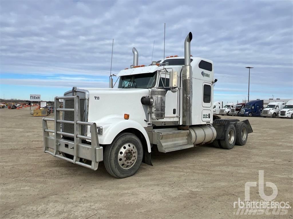 Kenworth W900 Тягачі