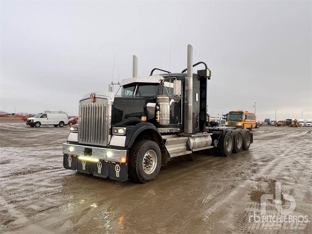 Kenworth W900 Тягачі