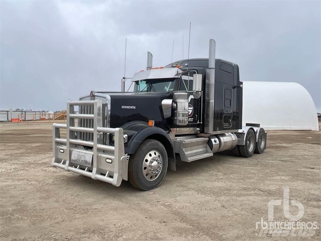 Kenworth W900 Тягачі