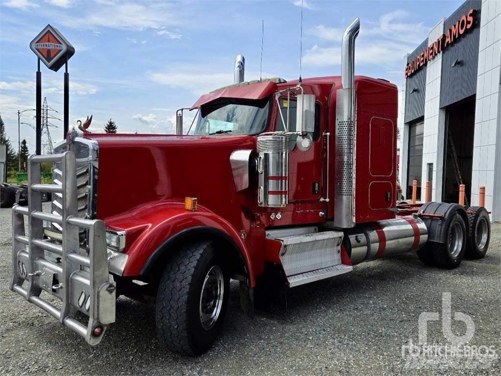 Kenworth W900 Тягачі