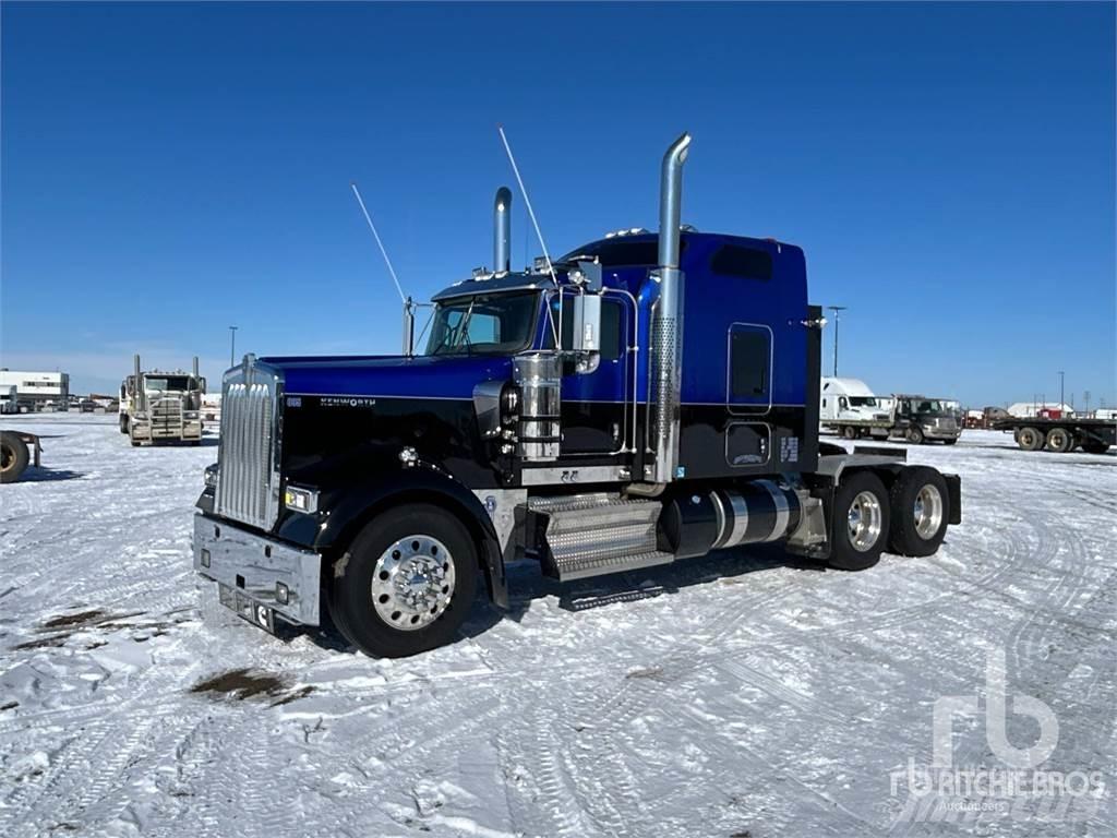 Kenworth W900L Тягачі