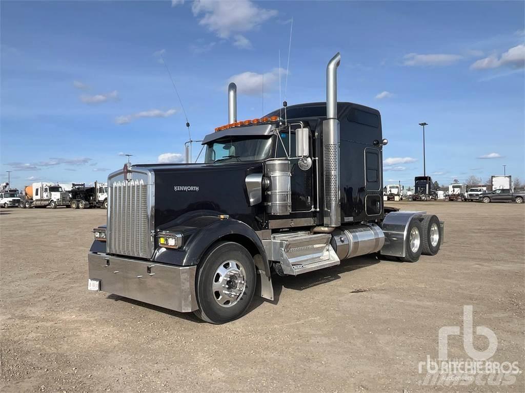 Kenworth W900L Тягачі