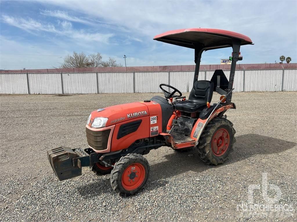 Kubota B2320D Трактори