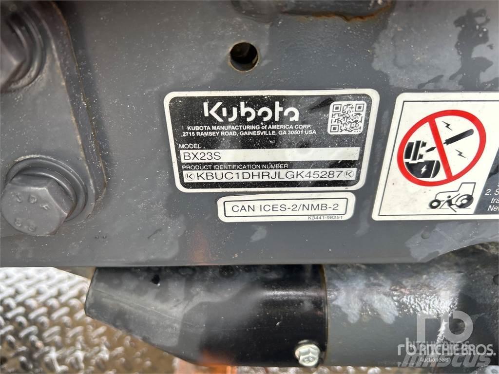 Kubota BX23S Трактори