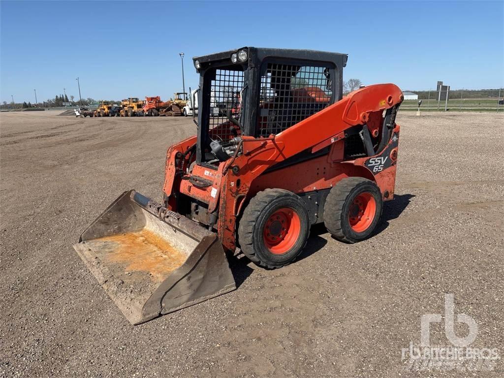 Kubota SSV65 Міні-навантажувачі