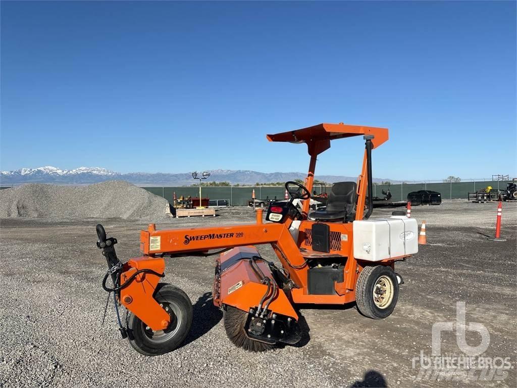 Lay-Mor SM300 Внутрішні підмітальні машини
